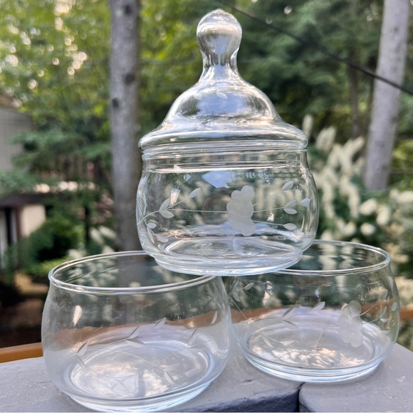 Vintage set of 3 princess house floral etched stacking bubble glass candy jar - Picture 5 of 5